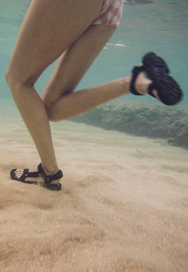 Teva Women's Hurricane XLT 2 Sandal, Black, 11 - Image 2